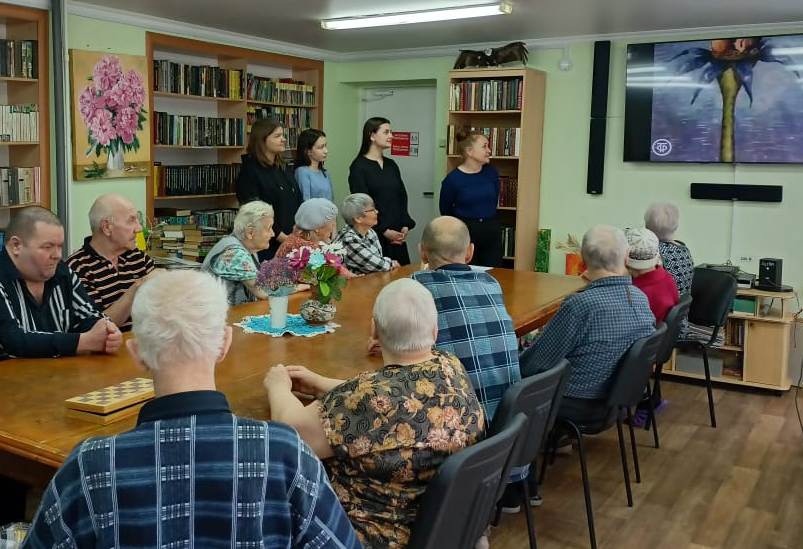 Волшебная коробка с карандашами