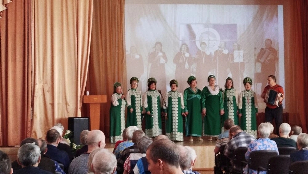 Играй, гармонь! Мы будем танцевать!