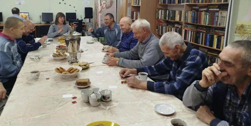 «Вторая молодость»: душевные посиделки и откровенный разговор
