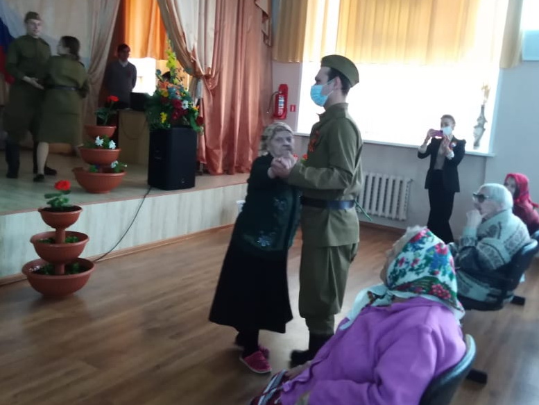  Торжественное мероприятие «Победа: нам жить и помнить!», посвящённое 77-й годовщине Победы в ВОВ 1941-1945 гг.
