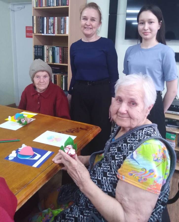 Волшебная коробка с карандашами