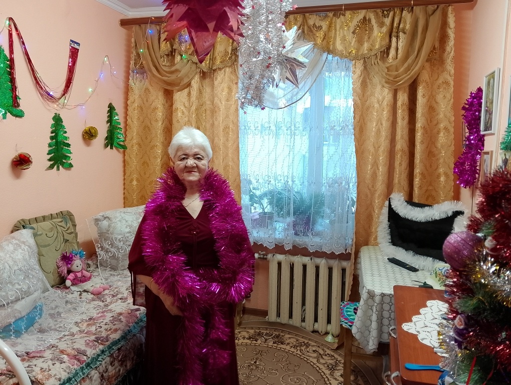 А мы не скучаем – свои комнаты украшаем!
