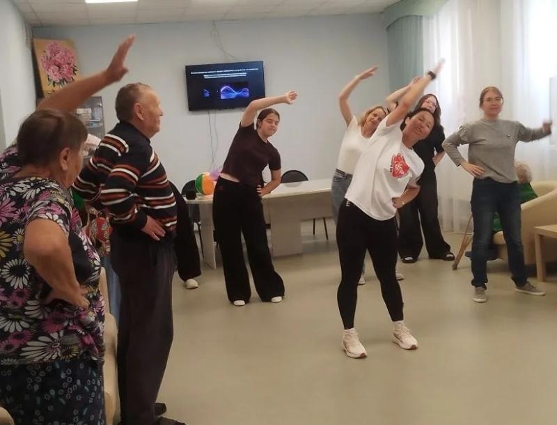Гимнастика долголетия в «Спутнике». 