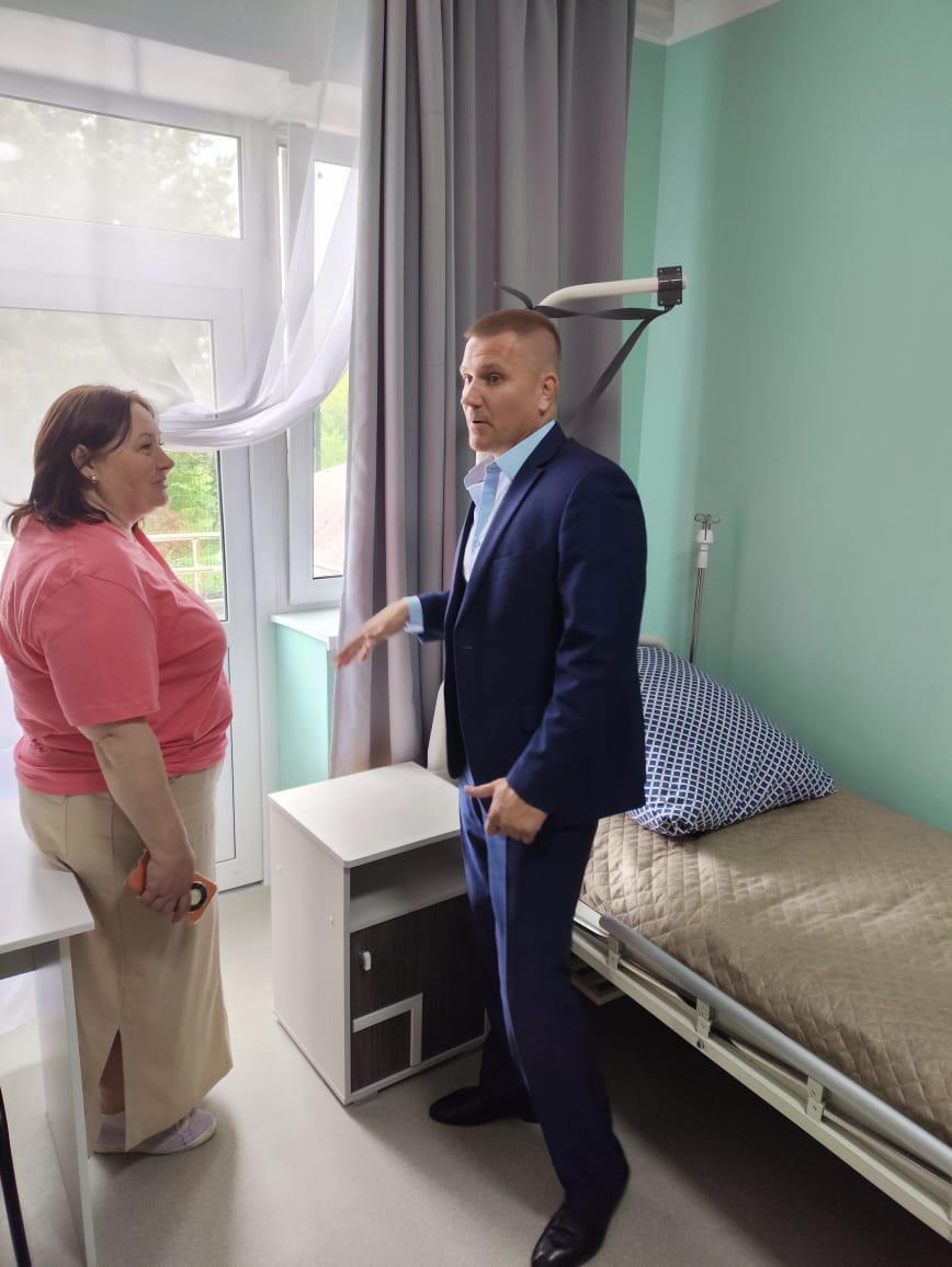 Геронтологический центр «Спутник» посетила Уполномоченный по правам человека