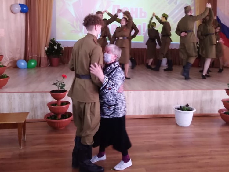  Торжественное мероприятие «Победа: нам жить и помнить!», посвящённое 77-й годовщине Победы в ВОВ 1941-1945 гг.