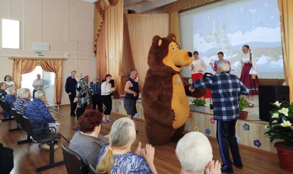 Поздравляем с Днём России! 