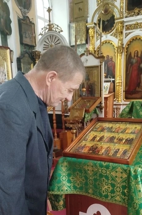 Духовное путешествие: подопечные Геронтологического центра посетили храм