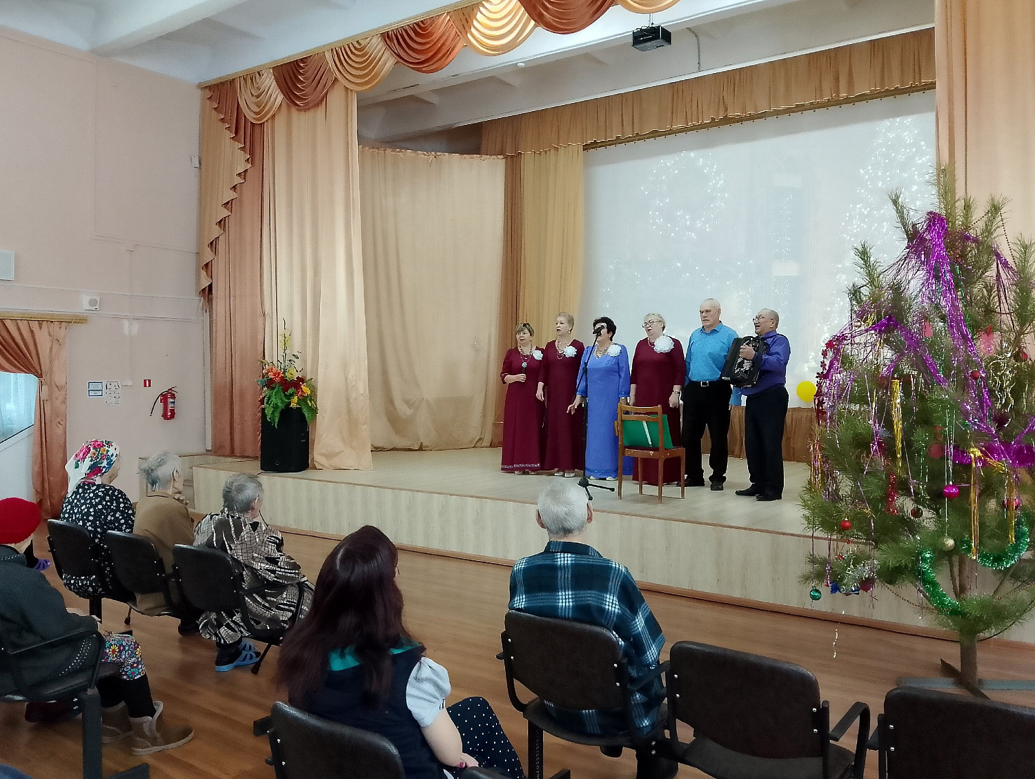 «Капелькой добра согреем душу»