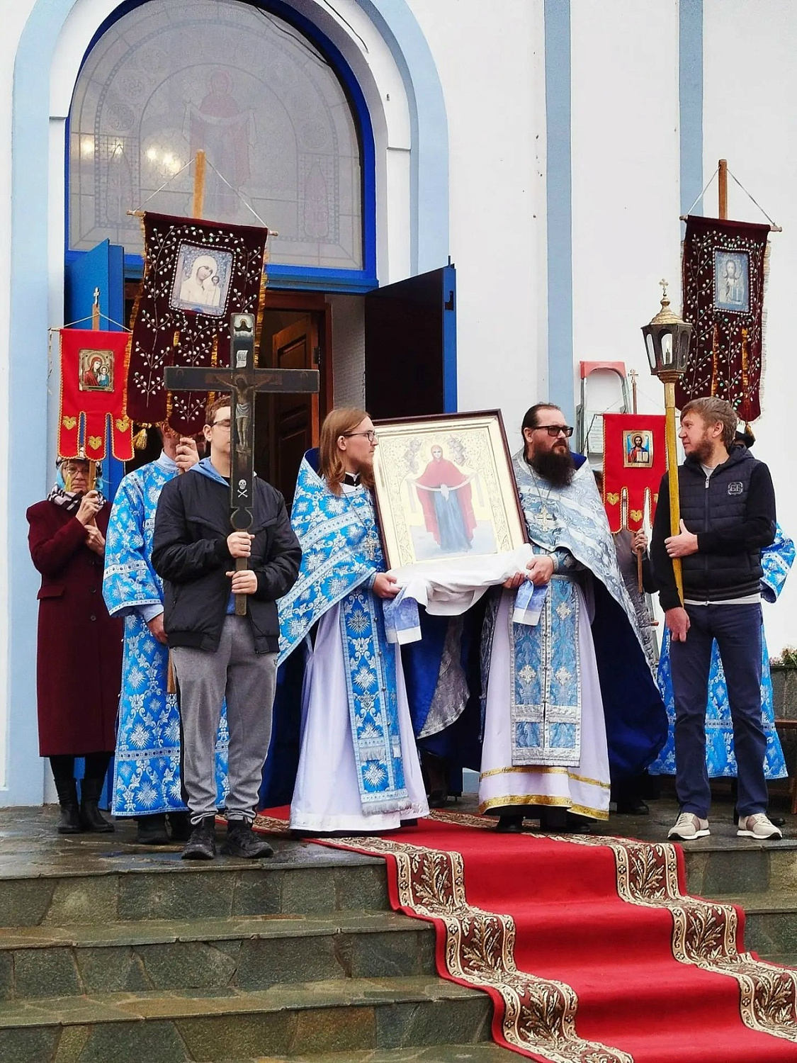 День, наполненный светом: поездка в Храм в честь праздника Покрова