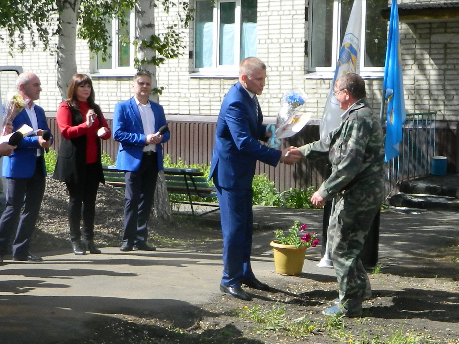 Спасибо за опыт, профессионализм и доброту к людям.